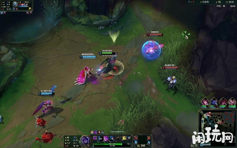 3级虚空女皇来下路gank