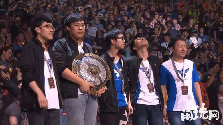 dota赛事TI6wings战队夺冠现场